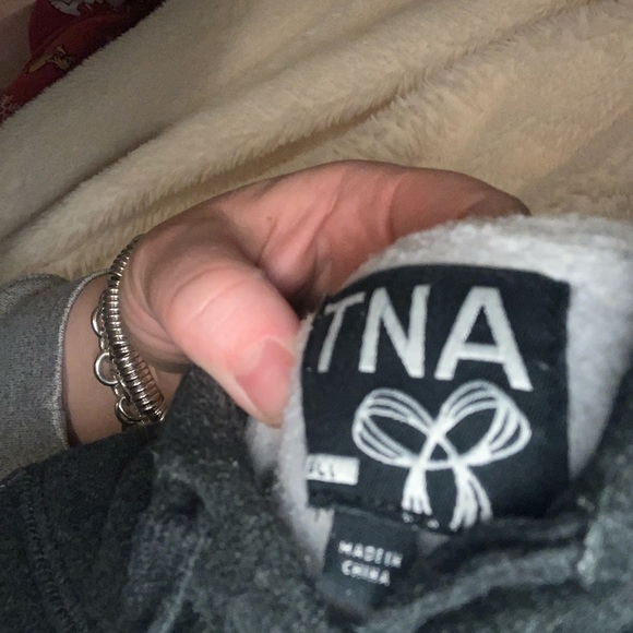 TNA small pullover NWOT - Picture 3 of 3